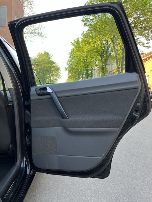 Продам Volkswagen Polo 1,2 бензин 2003 року!