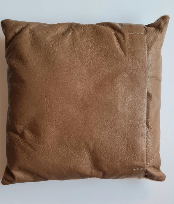 Skórzane (2), eleganckie poduszki