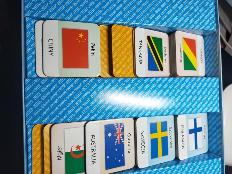 Sprzedam grę edukacyjną memory Flagi świata