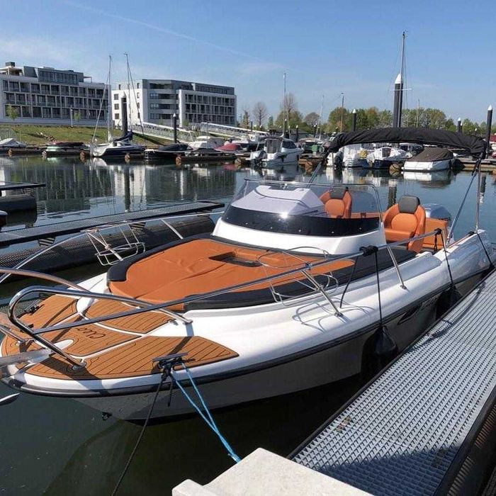 Каютный Катер MARION 750 SUNDECK