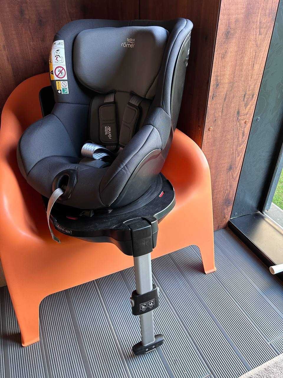 Britax Romer Dualfix M i-Size