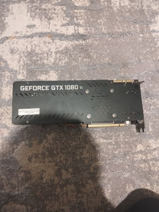 Відеокарта 10 80 ti 11 gb