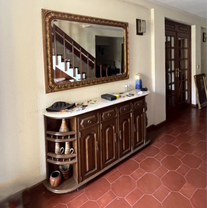 Móvei de entrada, aparador, sapateira.
