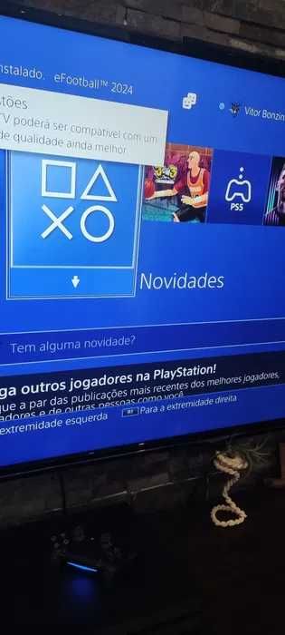 Playstation 4 Pro 1TB + comando + Jogo