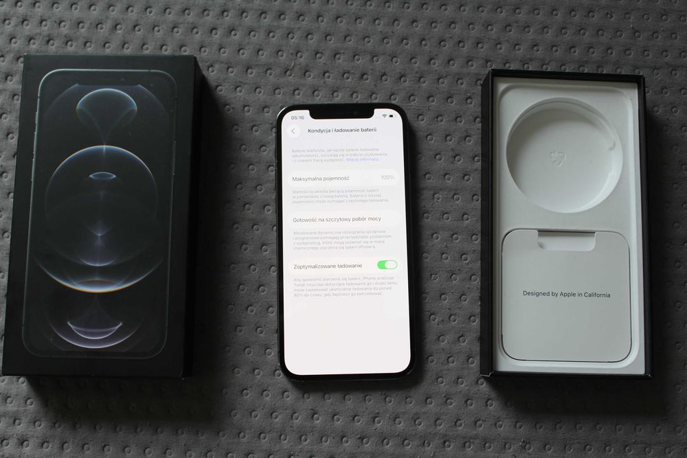 Iphone 12 Pro Black brak śladów użytkowania Cały komplet z pudełkiem!