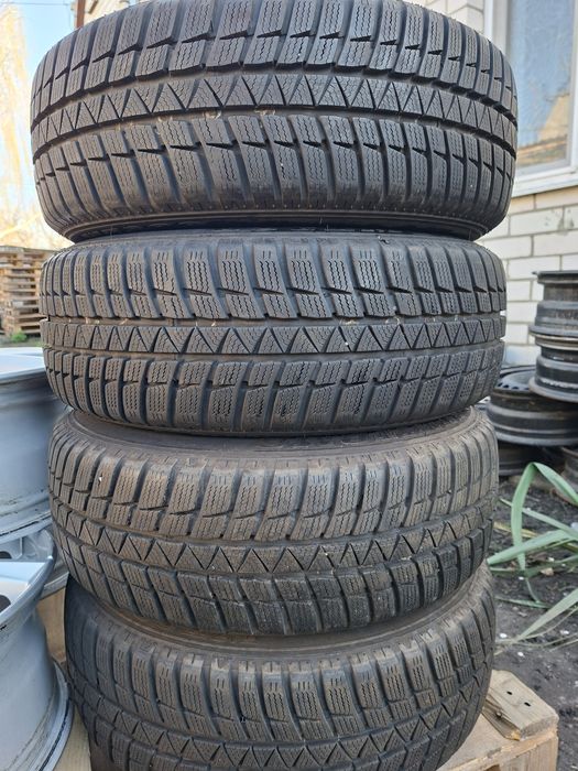 Колеса Шкода Фабия. 5/100/14. J6. Et43. Dia57,1.  Шины Зима 185/60/14.