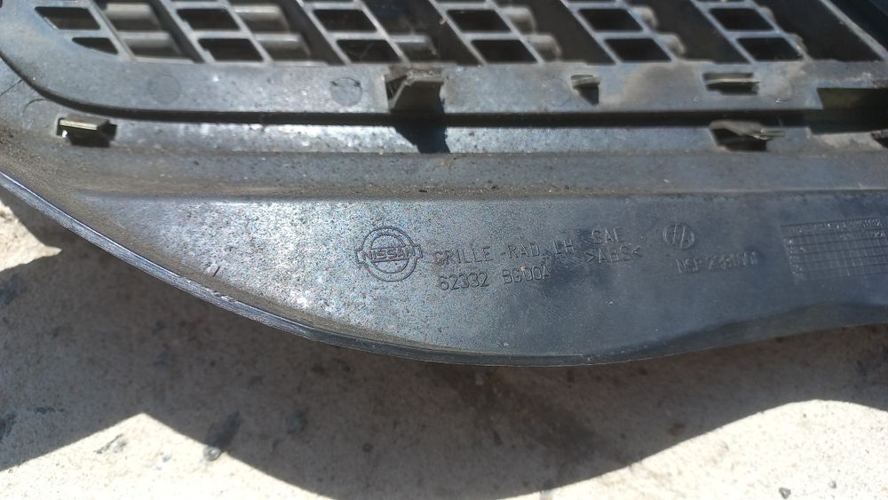 Nissan micra k12 решетка бампера левая 62332 BG00a