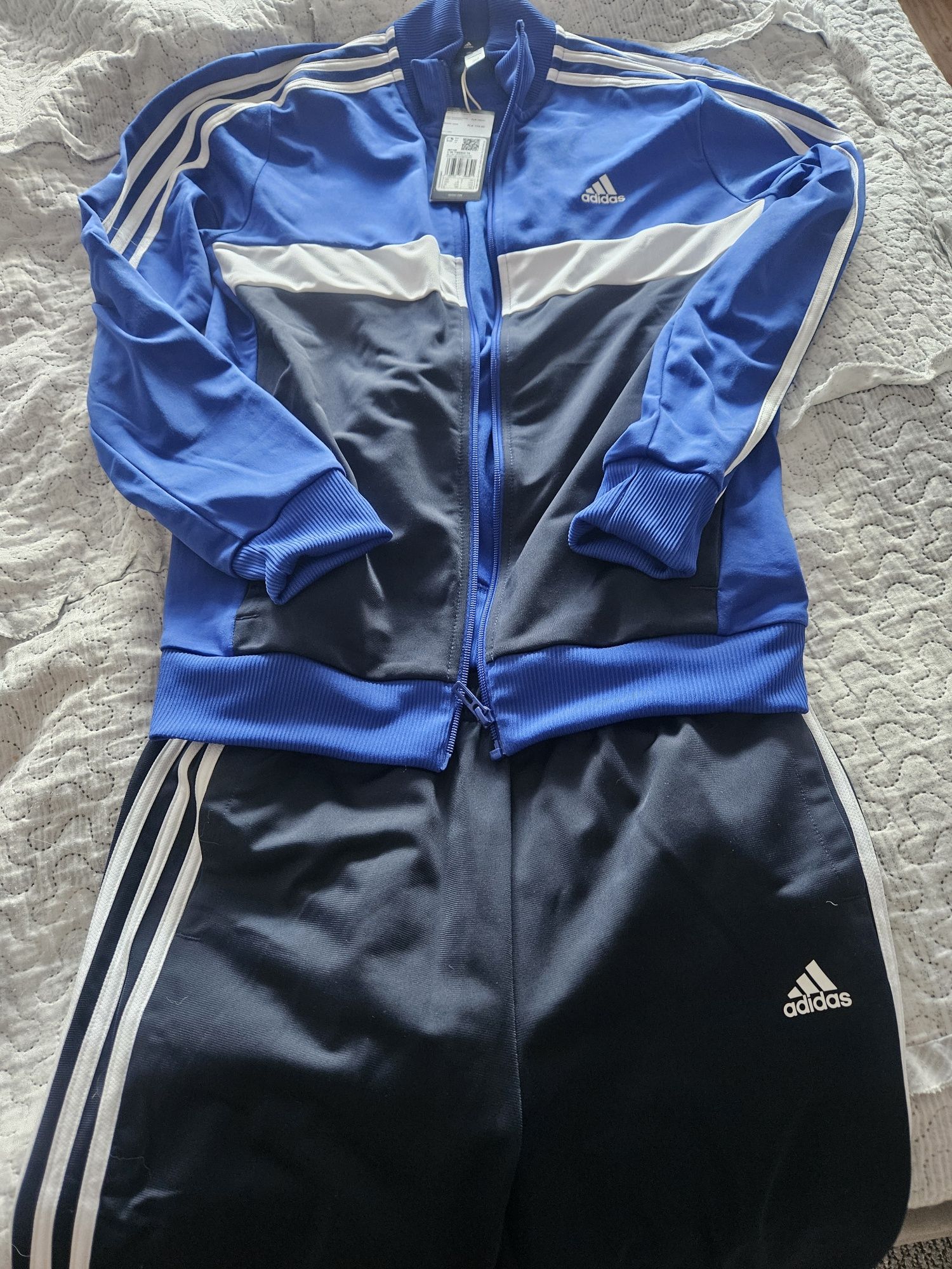 Dres Adidas nowy