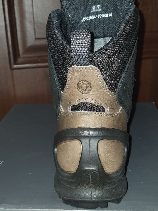 ECCO Biom Terrain Akka BOA GTX Mid cut quick fas