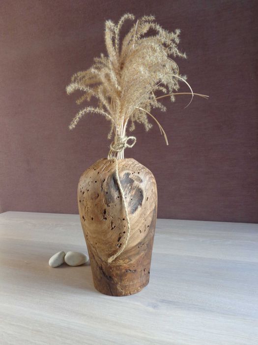 ваза з дерева подарункова