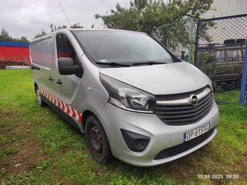 Opel Vivaro 1.6CDTI - 2016 - Klima -Długi - Webasto - Łóżko -Zabudowa