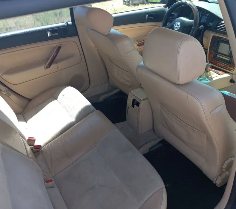 Продаю власний автомобіль Фольцваген пасат В5+