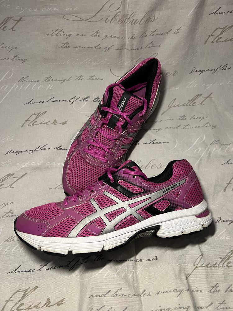 Жіночі росівки ASICS