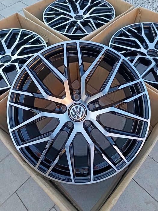 #M2 Alufelgi 5x112 R18 Golf Passat  Arteon Tiguan  Touran