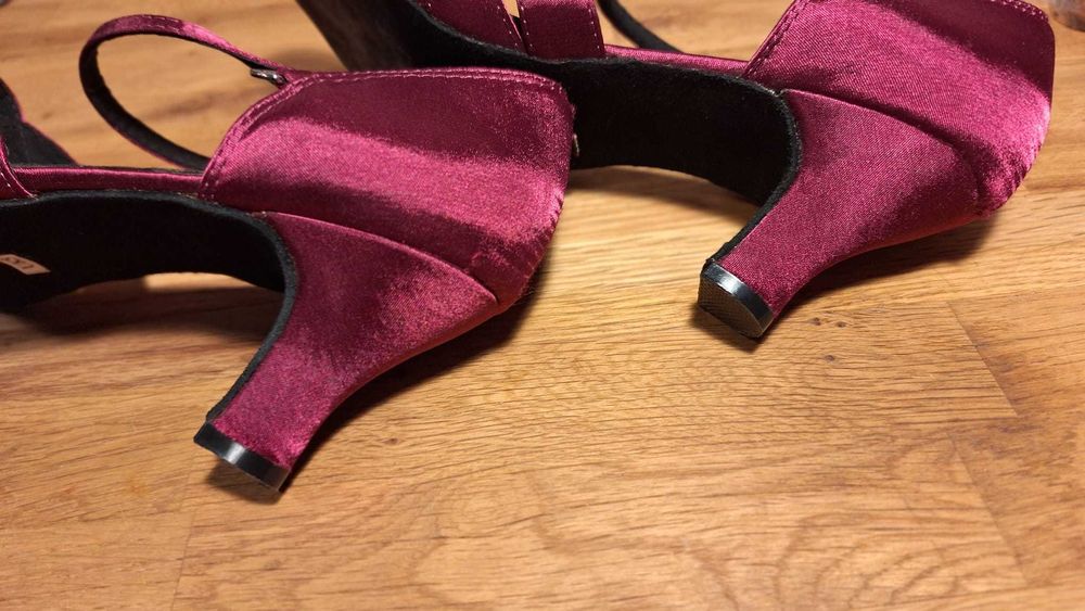Sapatos danças de salão, novos