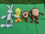 Cztery pluszaki LOONEY TUNES