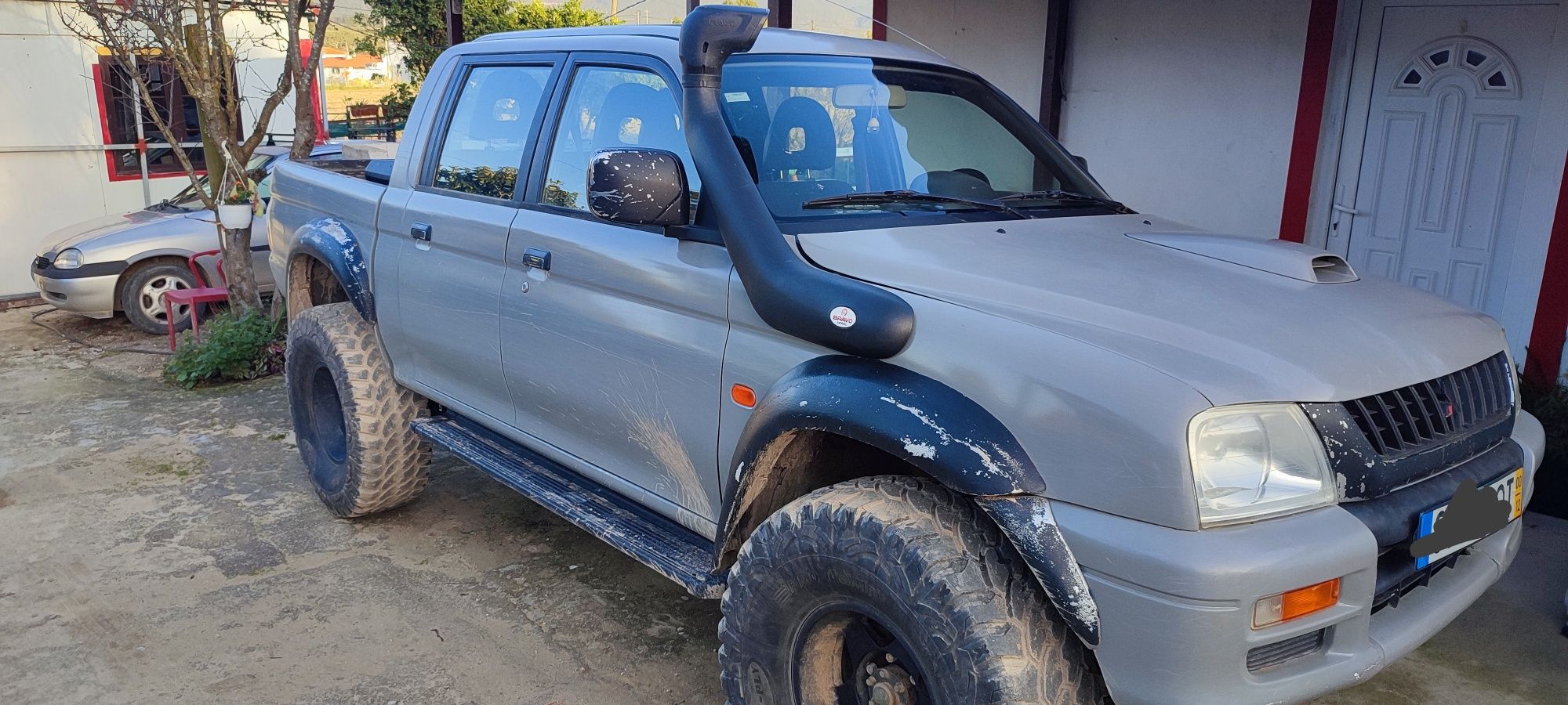 Mitsubishi L200 Strakar