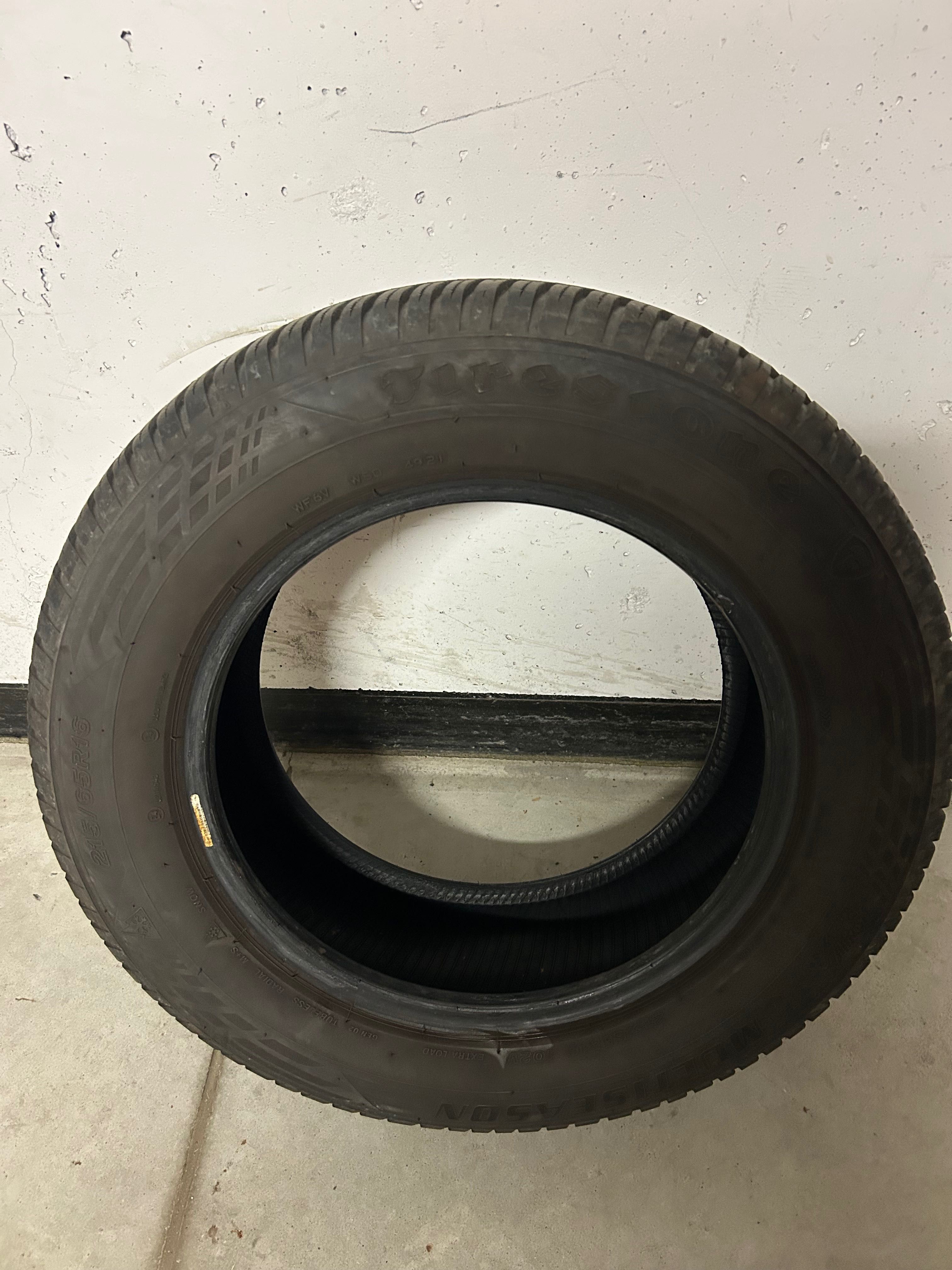 Firestone Multiseason 215/65/16 używane