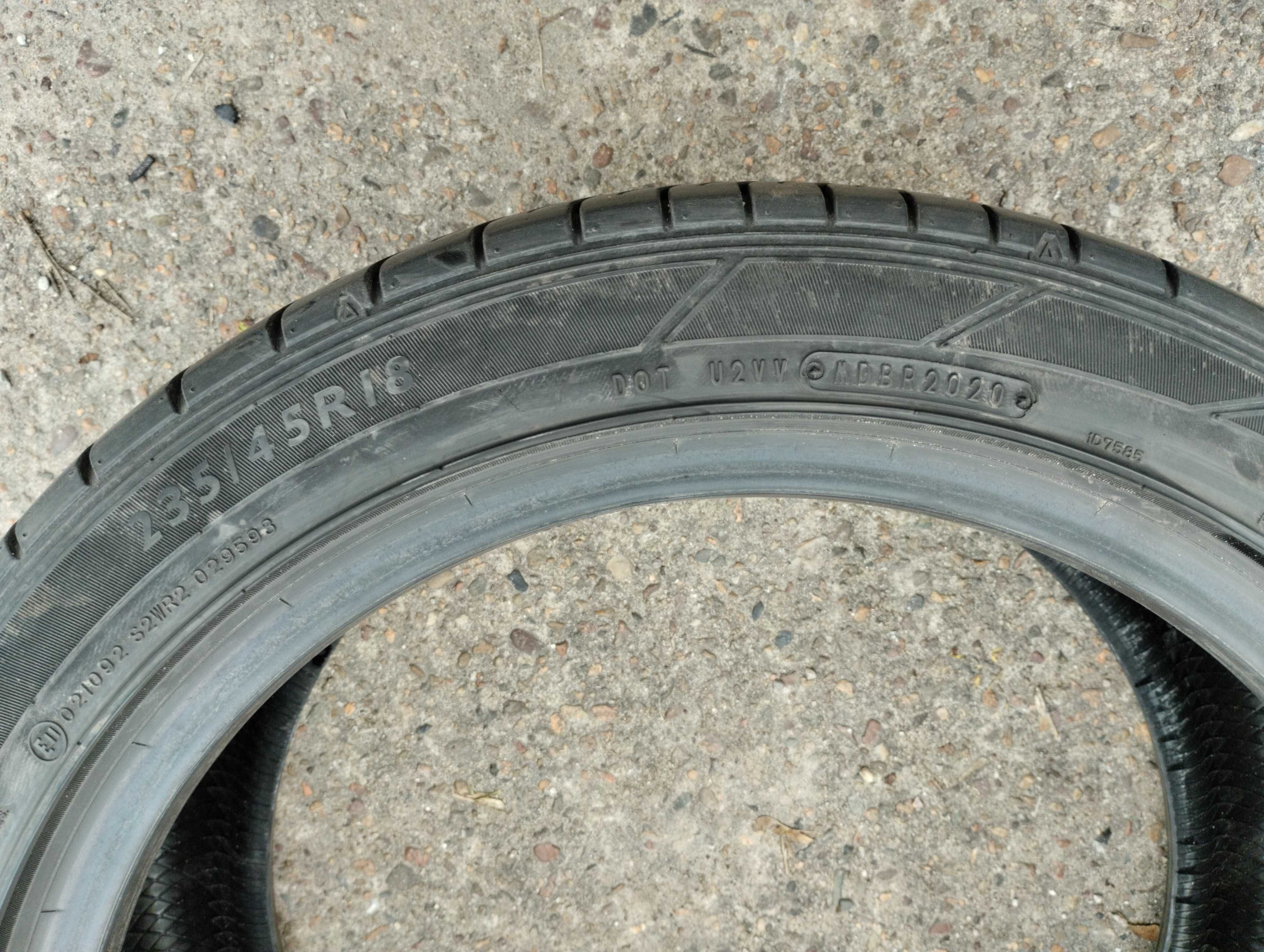 Dunlop Sport Maxx 050 235/45r18