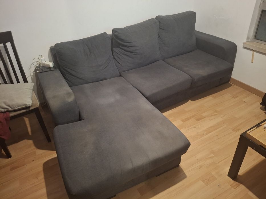 MOVEIS - estantes, sofá, mesa, cadeiras
