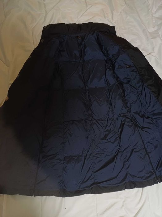 Płaszcz czarny zimowy puchowy Hugo Boss S 36 jak nowy