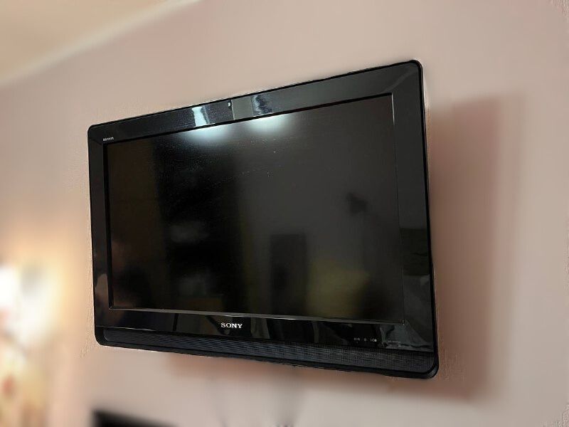Sony KDL-324000 32” HD Ready LCD TV у відмінному стані, 3 HDMI