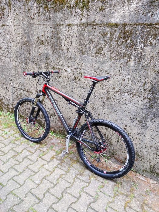 Велосипед Cube carbon