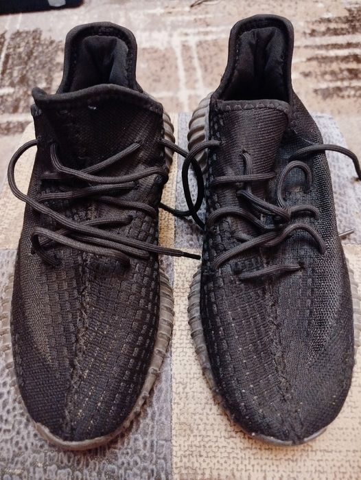 Кросівки  літні чоловічі ізі буст  42  р. 25  см