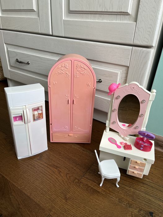 Лялька Барбі, сімʼя, лялька Лол, русалка