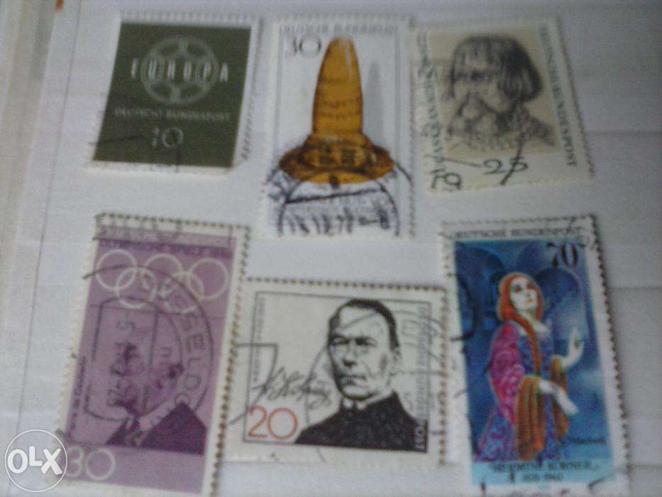 Witam sprzedam znaczki pocztowe jest ich około 300 sztuk