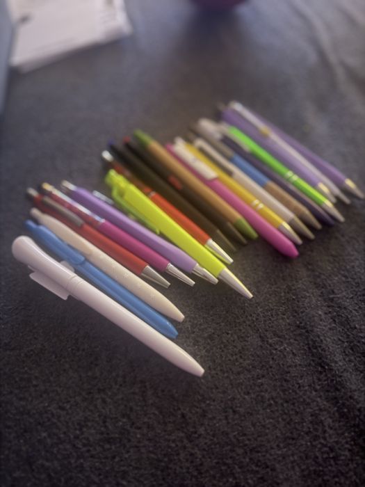 Długopisy zestaw 20 sztuk