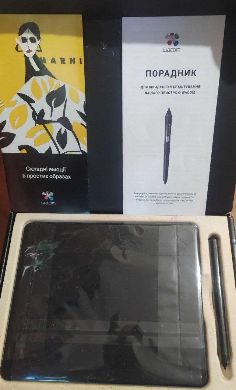 Графический планшет Wacom Intuos Art PT S