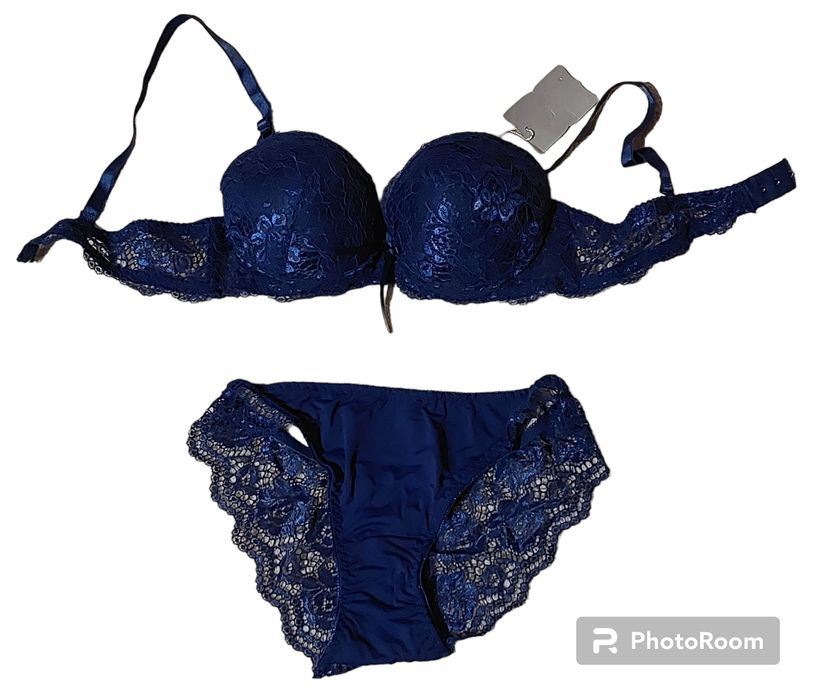 Комплект жіночої спідньої білизни