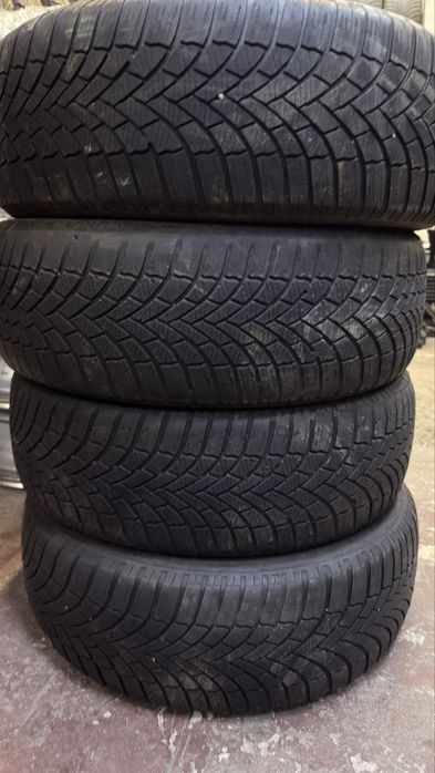 Зимние шины Bridgestone Blizzak 205/60 R16