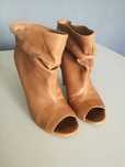 Buty Badura z odkrytym palcem