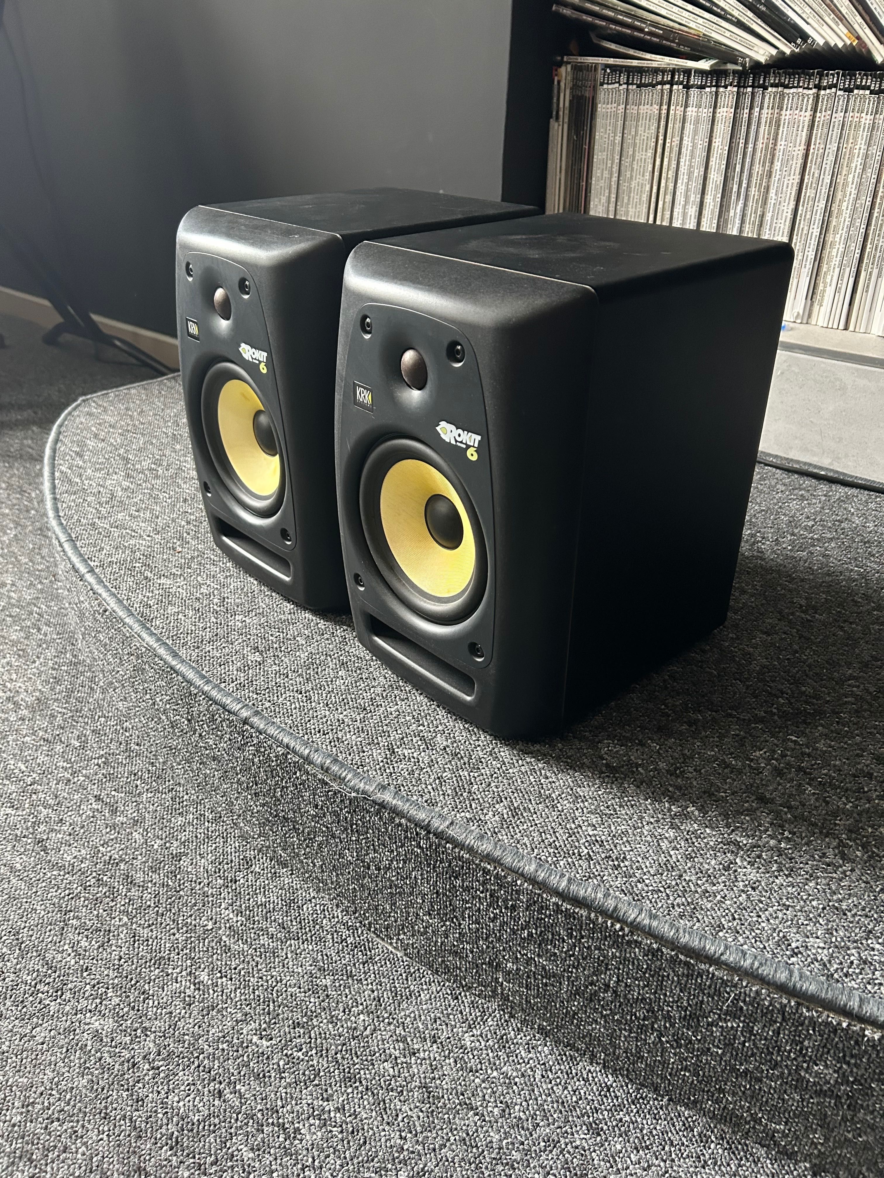Monitory studyjne KRK RP6 G2 -2szt.