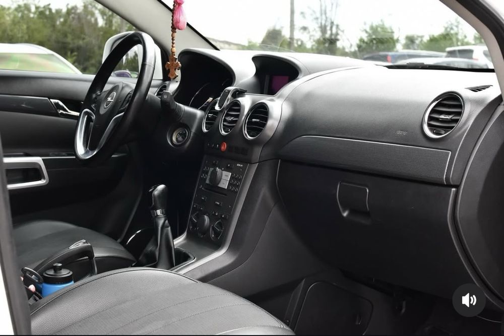 Opel Antara 2010 2,0 дизель 4х4