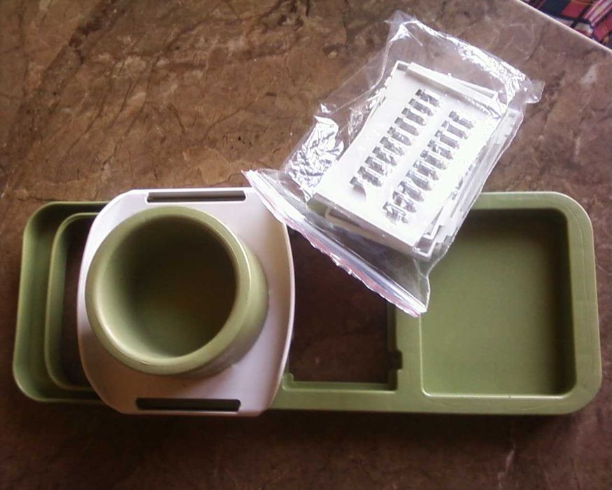 Терка-овощерезка 2 в 1