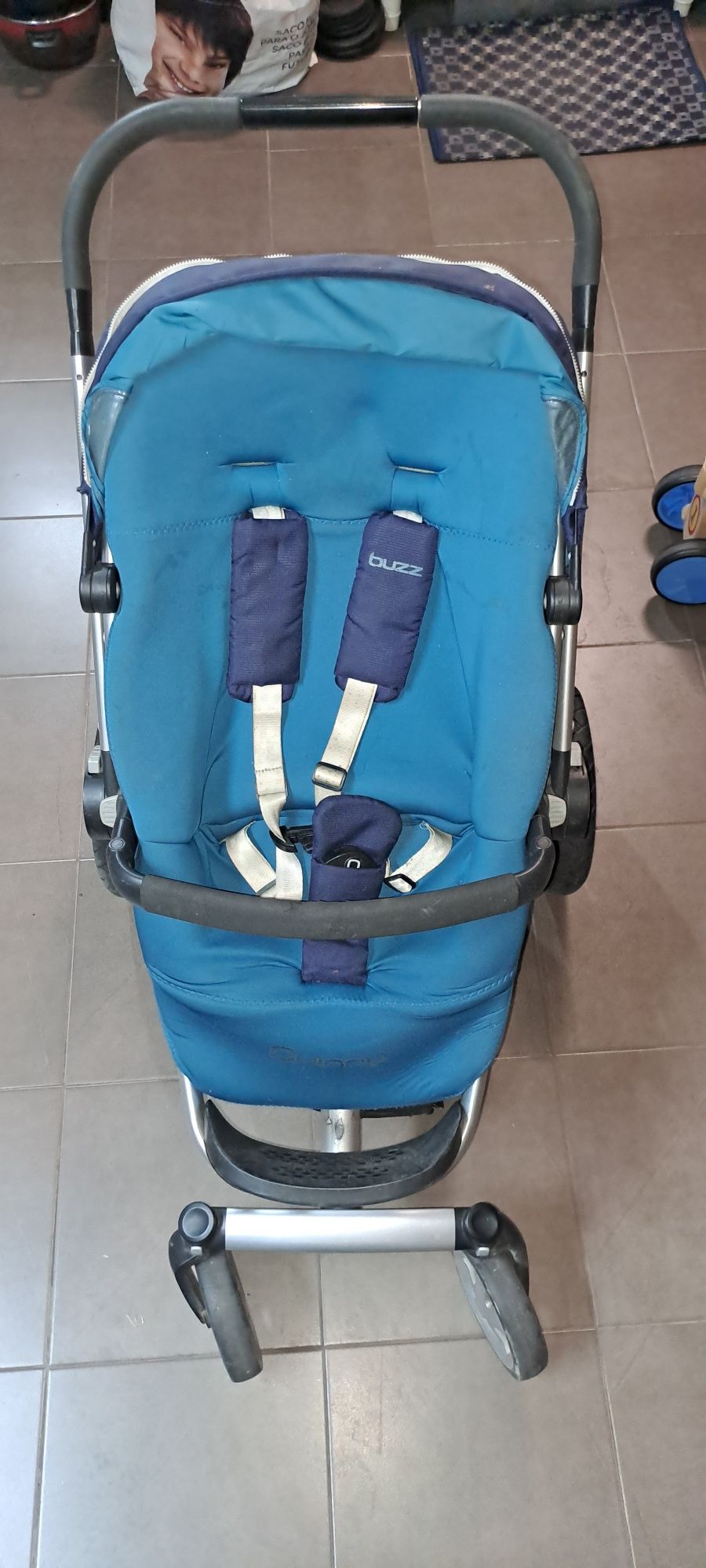 Carrinho bebé maxi cosi Quinny Buz
Carrinho confortável e muito robust