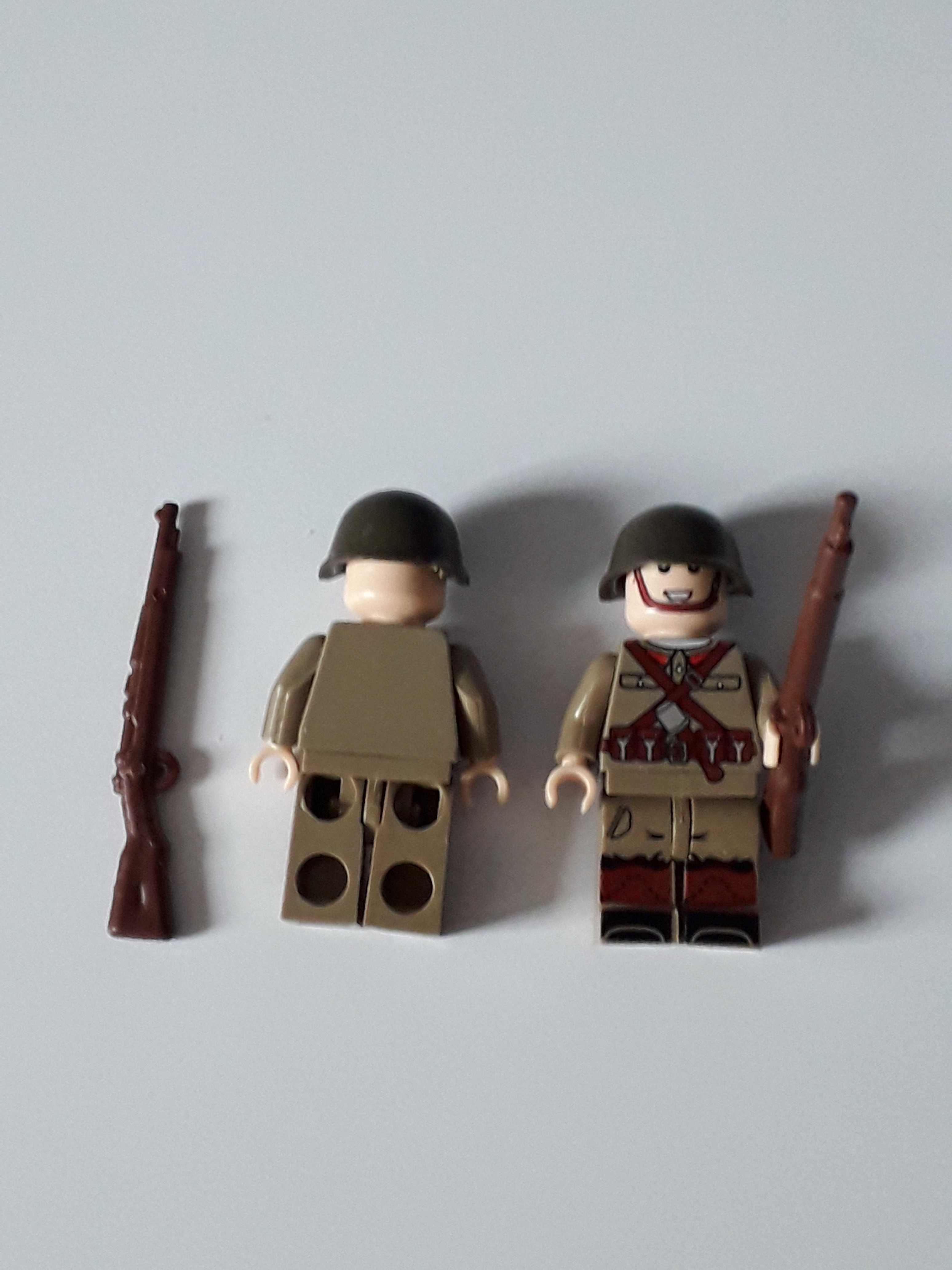 Figurka żołnierza rosyjskiego z bronią 2 ww. komp. Lego, Cobi
