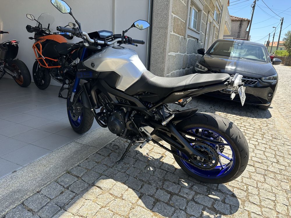 Yamaha MT 09 super estimada