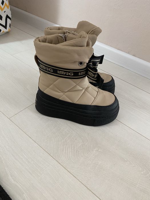 Зимові чобітки для дівчинки