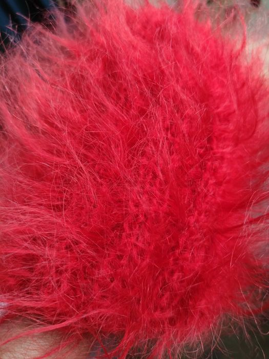 Czapka ręczna robota moher czerwona