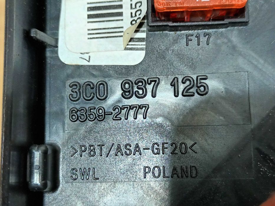 Skrzynka bezpieczników elektryczna VW Passat B6 B7 Golf V A3 Sharan