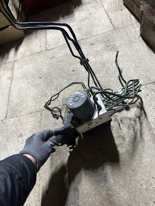 Блок АБС ABS Toyota Avensis 2.0d T27 09-15 44540-05140 44540-05120