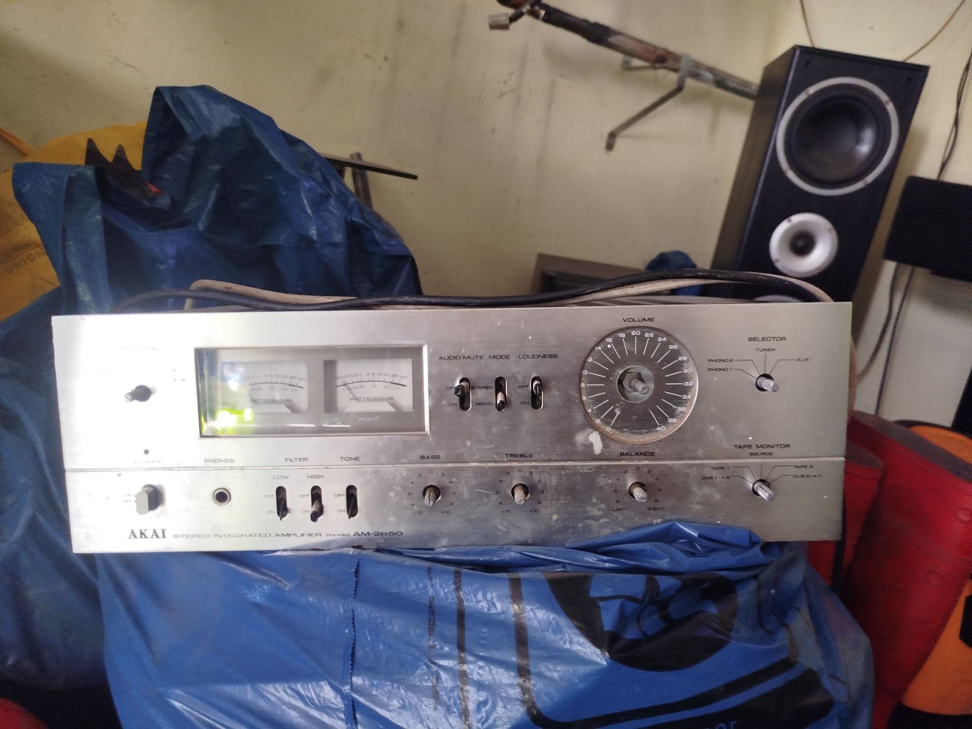 Wzmaczniacz Akai 2650