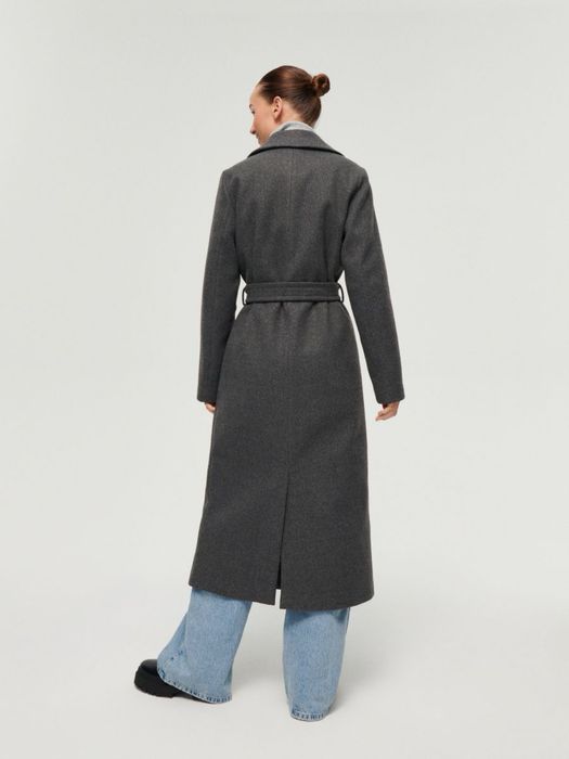 Тепле довге пальто