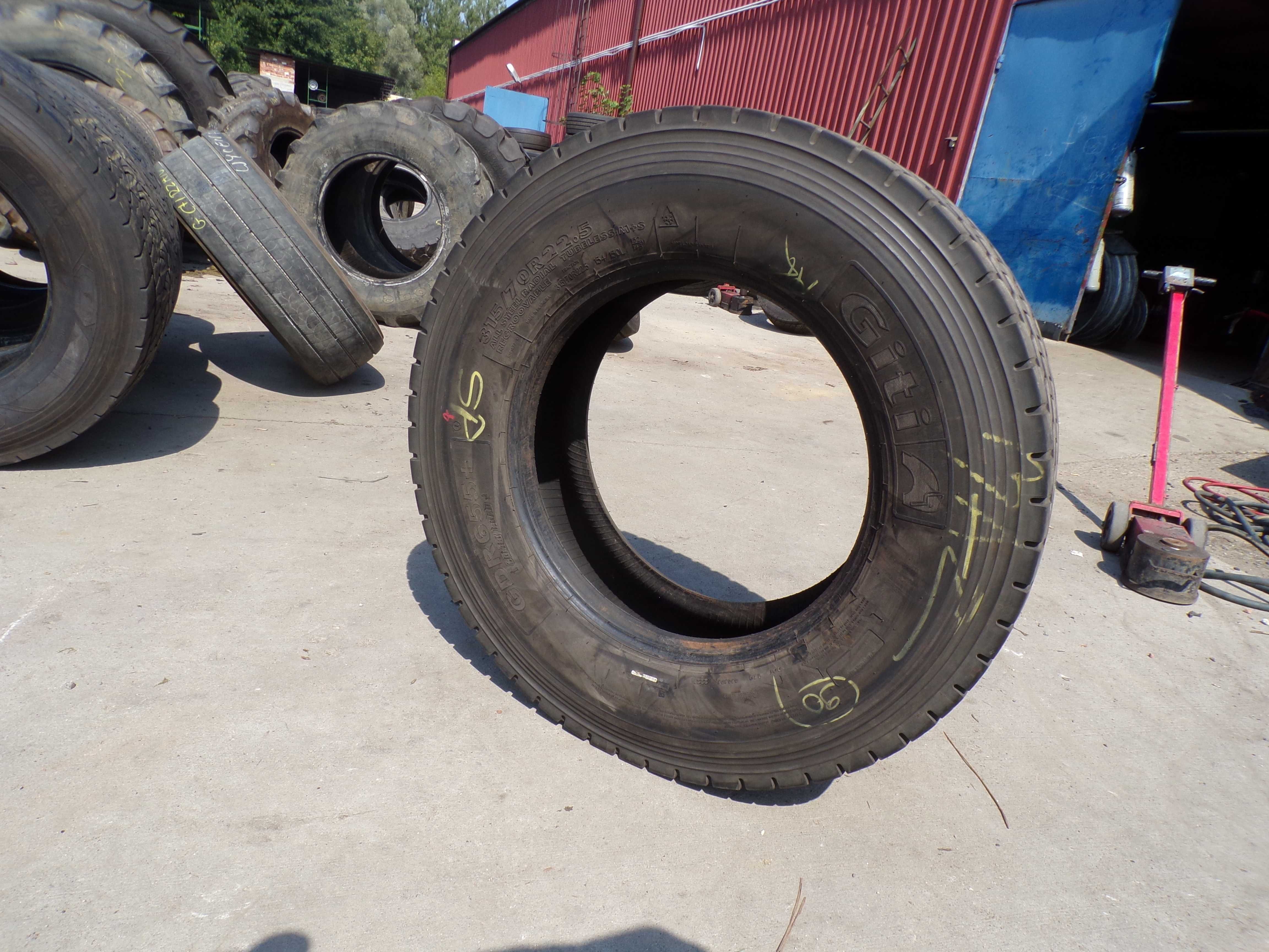 Opona 315/70R22.5 GITI GDR 655+ (790 netto)