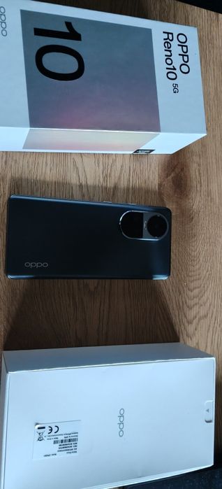 Oppo Reno 10 5g .