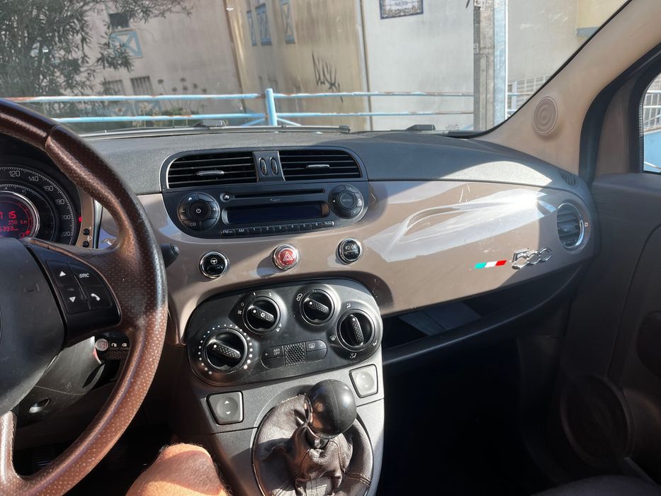 Fiat 500 com teto panorâmico